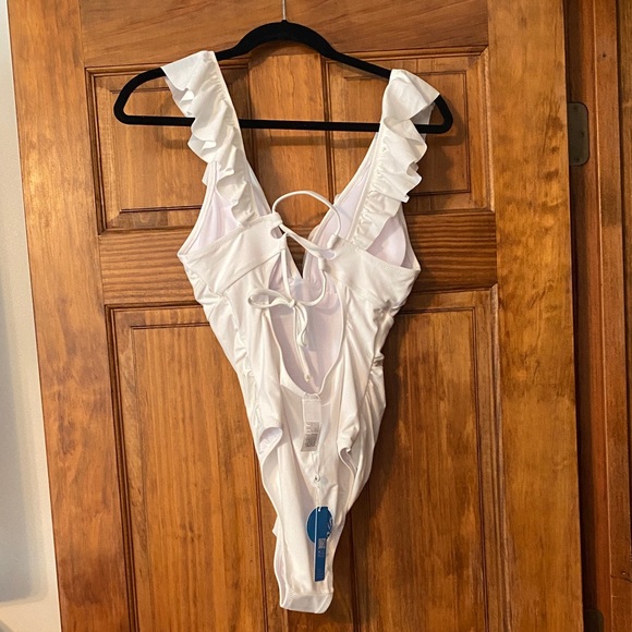 Cupshe Cream Ruffled Swimsuit - Picture 3 of 7